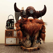 Last inn bildet i Galleri-visningsprogrammet, Viking Warrior Gnome-dukke