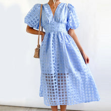 Last inn bildet i Galleri-visningsprogrammet, Puffermet kjole i kvadratisk mønster