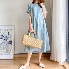 Last inn bildet i Galleri-visningsprogrammet, Ensfarget løs kortermet kjole