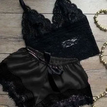 Last inn bildet i Galleri-visningsprogrammet, Cami pyjamassett med blonder