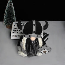 Last inn bildet i Galleri-visningsprogrammet, Viking Warrior Gnome-dukke