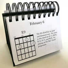 Last inn bildet i Galleri-visningsprogrammet, 365-dagers gitarakkordkalender