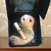 Last inn bildet i Galleri-visningsprogrammet, Flott Halloween-gave 🎁 - Adopter et lite spøkelse