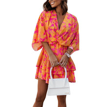 Last inn bildet i Galleri-visningsprogrammet, Printed wavy sleeve dress