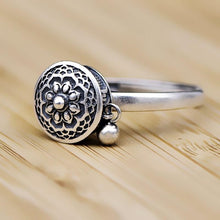 Last inn bildet i Galleri-visningsprogrammet, Buddhist Tibetan Prayer Wheel Ring OM Mantra Lotus Floral Ring