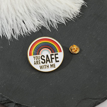 Last inn bildet i Galleri-visningsprogrammet, 'You are Safe with ME' emaljert brosjepinner anheng