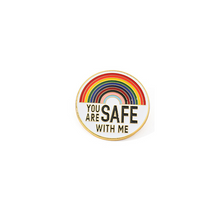 Last inn bildet i Galleri-visningsprogrammet, 'You are Safe with ME' emaljert brosjepinner anheng