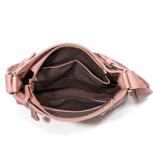 Last inn bildet i Galleri-visningsprogrammet, Vanntett Crossbody-veske