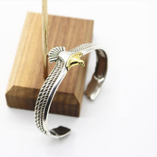 Last inn bildet i Galleri-visningsprogrammet, Silver Eagle armbånd