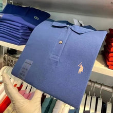 Last inn bildet i Galleri-visningsprogrammet, Brodert poloskjorte for menn
