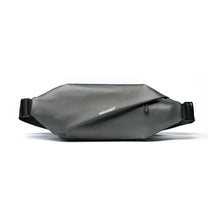 Last inn bildet i Galleri-visningsprogrammet, Multifunctional breast pocket