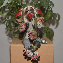 Last inn bildet i Galleri-visningsprogrammet, Garden Protector Goblin