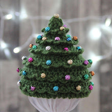 Last inn bildet i Galleri-visningsprogrammet, 🎄Håndheklet juletre lue🎄