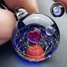 Last inn bildet i Galleri-visningsprogrammet, Kosmisk stjerneklart halskjede med glassperler