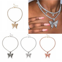 Last inn bildet i Galleri-visningsprogrammet, Crystal Pave Butterfly anheng halskjede