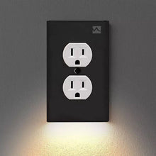 Last inn bildet i Galleri-visningsprogrammet, Outlet Wall Plate With Night Lights