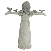 Last inn bildet i Galleri-visningsprogrammet, En liten jentestatue for hjemmehage