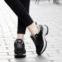 Last inn bildet i Galleri-visningsprogrammet, Wear-resistant hiking shoes
