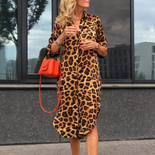 Last inn bildet i Galleri-visningsprogrammet, Kjole med leopard-trykk

