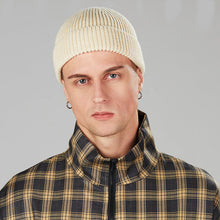 Last inn bildet i Galleri-visningsprogrammet, Warm wool knitted hat
