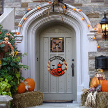 Last inn bildet i Galleri-visningsprogrammet, Halloween Wooden Welcome Hanging Sign
