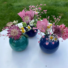 Last inn bildet i Galleri-visningsprogrammet, Harpiks håndlaget vase for blomst, borddekor
