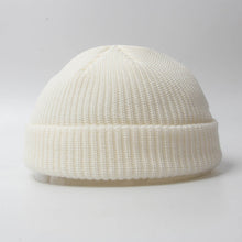 Last inn bildet i Galleri-visningsprogrammet, Warm wool knitted hat
