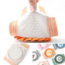 Last inn bildet i Galleri-visningsprogrammet, Broderitrykk baby kneputer
