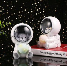 Last inn bildet i Galleri-visningsprogrammet, Astronaut LED nattlampe
