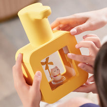Last inn bildet i Galleri-visningsprogrammet, Children's hand washing sensor

