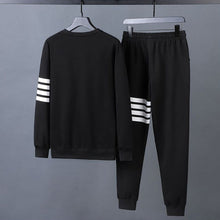 Last inn bildet i Galleri-visningsprogrammet, Sporty todels dress
