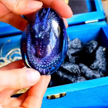 Last inn bildet i Galleri-visningsprogrammet, Suvenirgave av harpiks Dragon Egg
