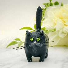 Last inn bildet i Galleri-visningsprogrammet, Kitty miniatyrskulptur
