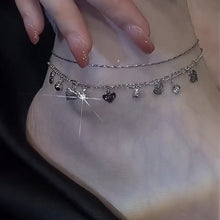 Last inn bildet i Galleri-visningsprogrammet, Dobbeltlags fotlenke med rhinestones og oppheng i hjertedesign
