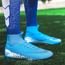 Last inn bildet i Galleri-visningsprogrammet, Fotballsko med Høy Topp
